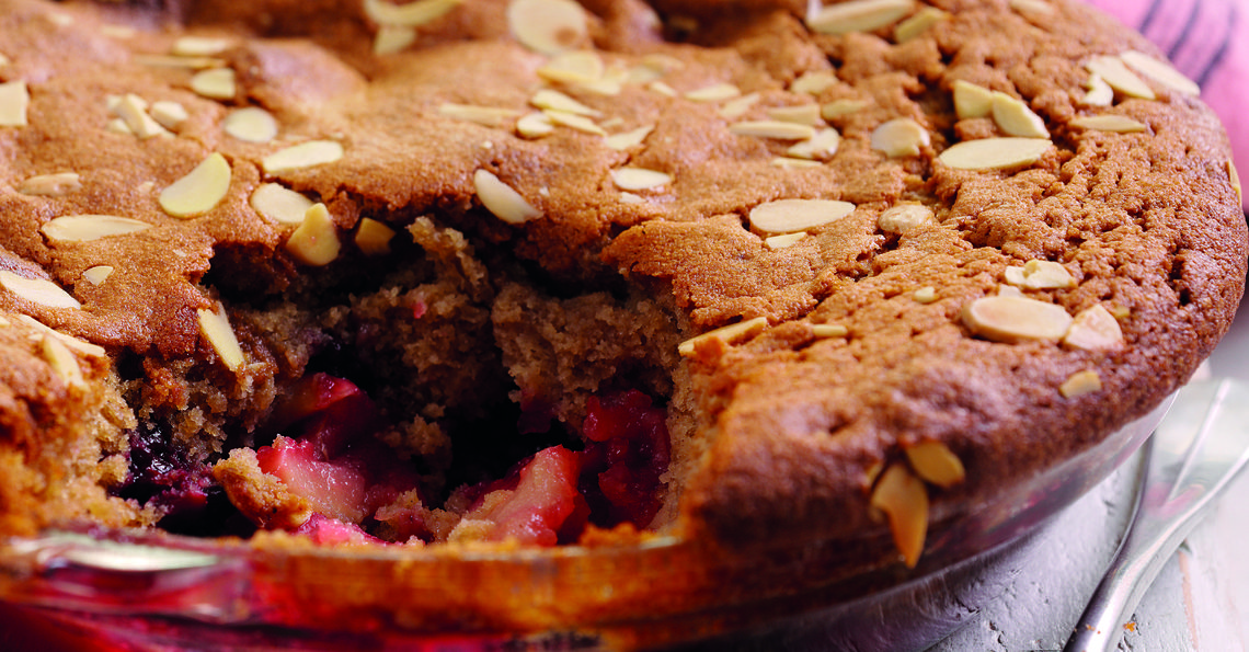 Eve's blackberry & apple pudding