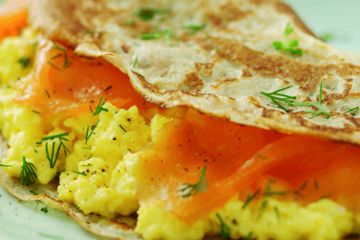 Smoked salmon and scrambled egg pancakes