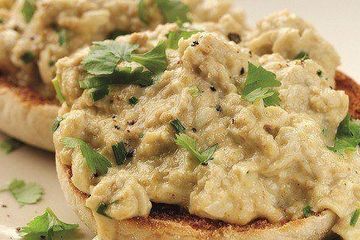 Dean Edwards' masala scrambled eggs 