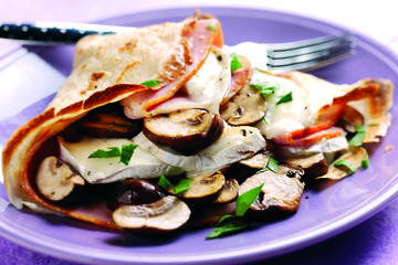 Mushroom, ham and goat's cheese pancakes