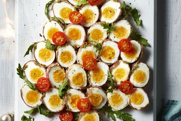 Prosciutto pesto eggs